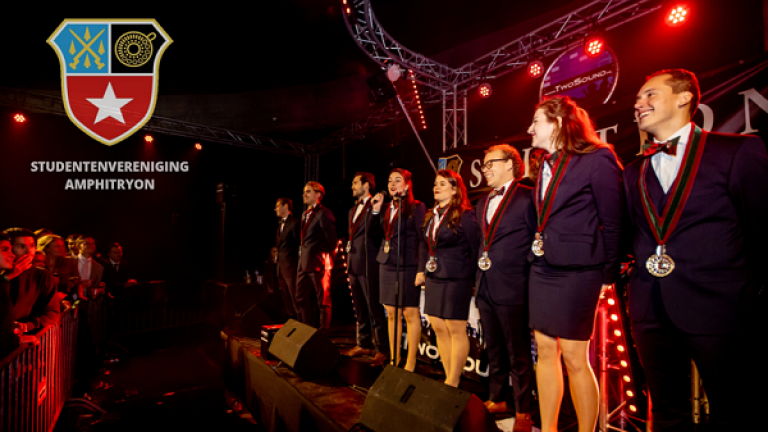 Het bestuur van studentenvereniging Amphitryon